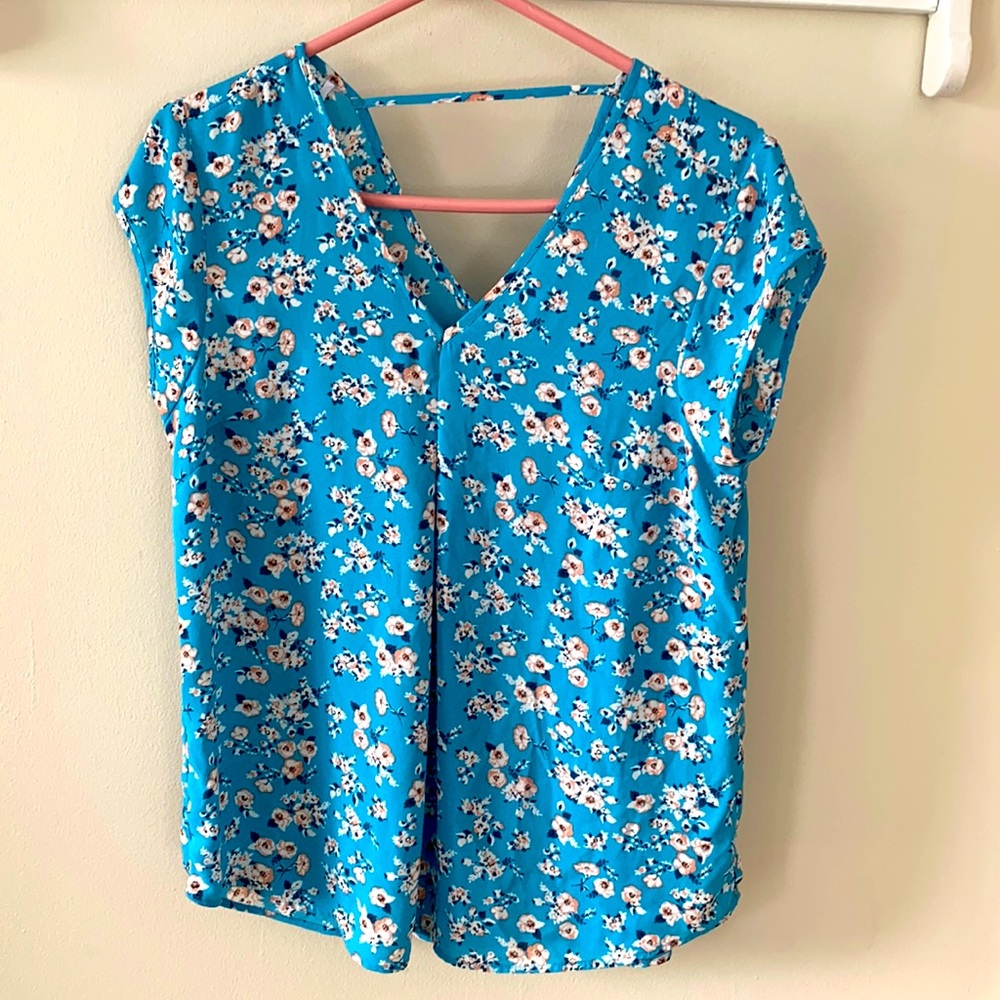 Short sleeve blouse
